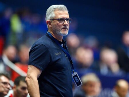 „Unii sunt supraponderali și nu pot concura la nivelul Ligii Campionilor”