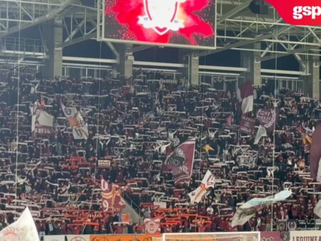 Imnul Rapidului răsună pe stadionul Giulești