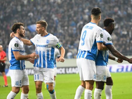 Imagini dezolante în Sănătatea Cluj – Universitatea Craiova! Cum se prezintă tribunile de pe „Ion Oblemenco”?