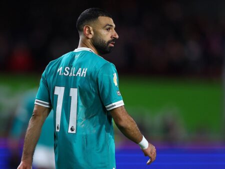 O ofertă de 150 de milioane de lire sterline îl așteaptă pe Mohamed Salah: saudiții sunt pregătiți dacă superstarul părăsește Liverpoolul.