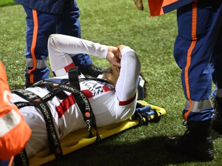 Probleme cu fotbalistul-revelație de la PSG! „Va lipsi câteva săptămâni”