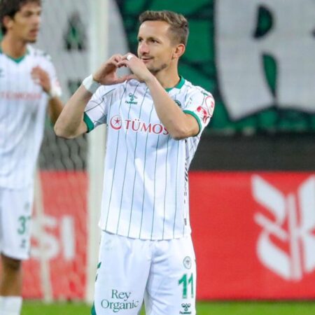 Titular pentru prima dată după plecarea de la FCSB, Marius Ștefănescu a deschis scorul într-un meci cu 6 goluri.