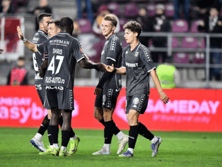 I-a convins pe conducătorii Rapidului și își va continua activitatea la echipă: „Se va impune”