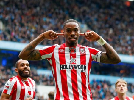 Renunță la milioanele arabilor pentru a participa la Campionatul Mondial » Alegerea starului englez