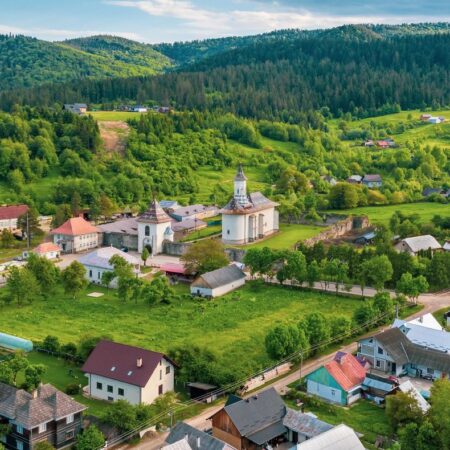 „Proiecte pentru baza de antrenament” + „Oferim cu plăcere 7 hectare de parc”