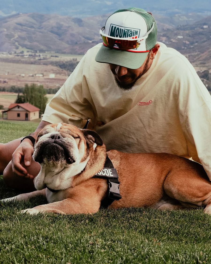 Lewis Hamilton și Roscoe Lewis Hamilton, pe circuit după pierderea câinelui său: „A fost o experiență foarte greu de gestionat. Copleșitor”