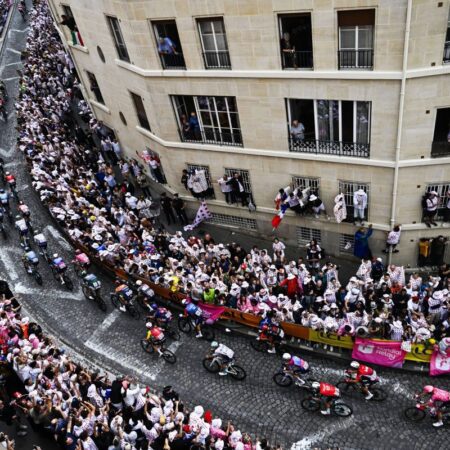 Etapa finală de la Montmartre rămâne + Alpe d’Huez de două ori