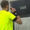 Intervenție VAR la Rakow – Craiova » Arbitrul a acordat cartonaș roșu