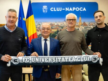 Emil Boc a reacționat pe Facebook după semnarea lui Bergodi cu ”U” Cluj. Comentariile s-au aprins: ”Nu-l prinde primăvara”