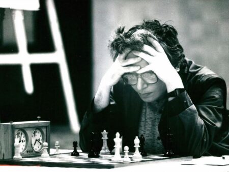 Lumea șahului: un omagiu marelui maestru român. Egalul lui Kasparov și Karpov ne-a părăsit la 78 de ani.
