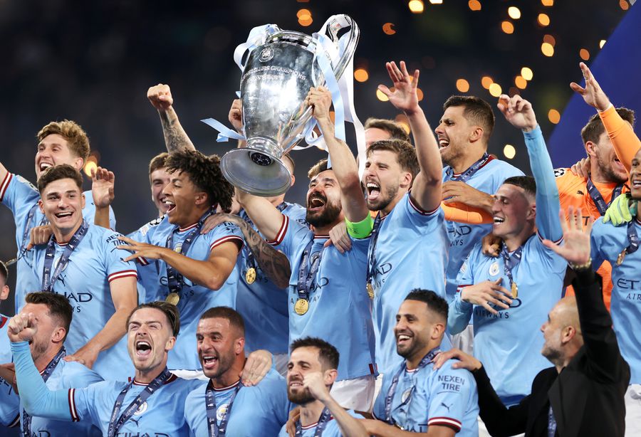 Ilkay Gundogan, ridicând trofeul Ligii Campionilor în calitate de căpitan al lui Manchester City (sezonul 2022/2023) Klopp sau Guardiola? Ilkay Gundogan și-a ales antrenorul favorit: „Cu el totul era mult mai clar”