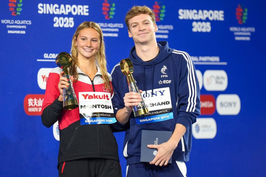 Summer McIntosh și Leon Marchand, desemnați cei mai buni înotători ai CM 2025, în timpul antrenamentelor cu Bob Bowman Boală misterioasă pentru vedeta Campionatelor Mondiale de Natație de la Singapore