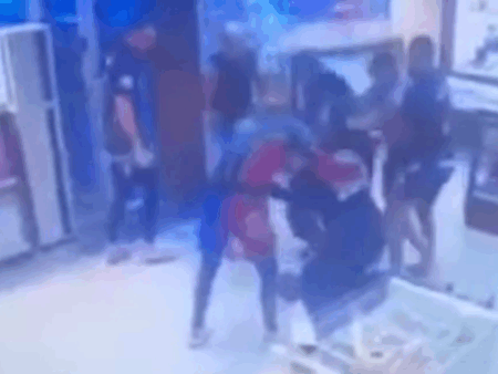 Luptător MMA renumit, prins într-o altercație în centrul Belgradului – Plângere penală depusă împotriva sportivului de 24 de ani