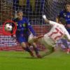 Dinamo a solicitat un penalty în prima repriză! Ce s-a întâmplat în careul Sloboziei?