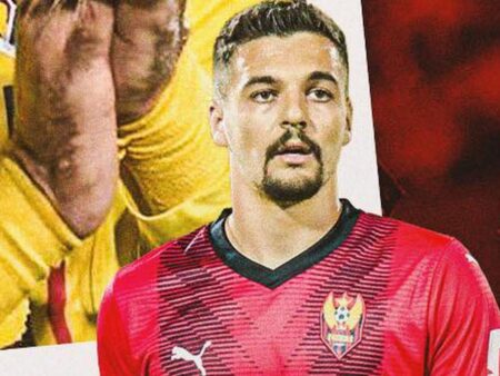 Adrian Petre a semnat: „Bun venit!”