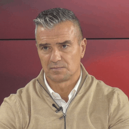 „Cel mai bun fundaș din România”