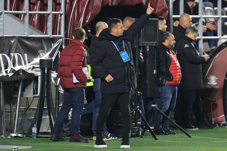 Ianis Zicu, în Rapid - Farul.