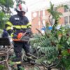 Ciclonul Barbara provoacă distrugeri! Pompierii, solicitați să evacueze apa din vestiarele bazei sportive