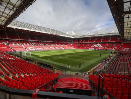 Proprietarii lui Manchester United, în discuții avansate pentru cedarea clubului