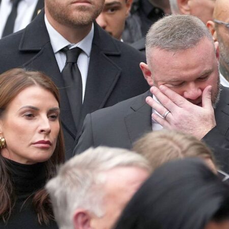 Wayne Rooney, în lacrimi » Multe vedete au venit să-i spună rămas bun