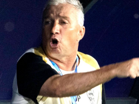 Refuzați de Dan Petrescu, au angajat un alt antrenor și l-au demis după doar 3 meciuri!