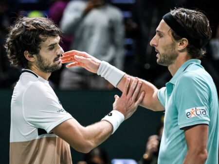 Finala verii în Masters-ul de la Shanghai, reluată la Paris în turul 2, cu același câștigător: Valentin Vacherot