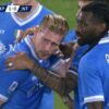 Accidentare șocantă în Napoli – Inter: De Bruyne s-a blocat după ce a înscris din penalty.