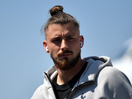Radu Drăgușin își face revenirea pe teren după peste 8 luni de suferință: „A trebuit să învăț să merg din nou după ce mi-a fost oprit tot piciorul”