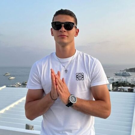 „Îmi doresc să ajung în Premier League”