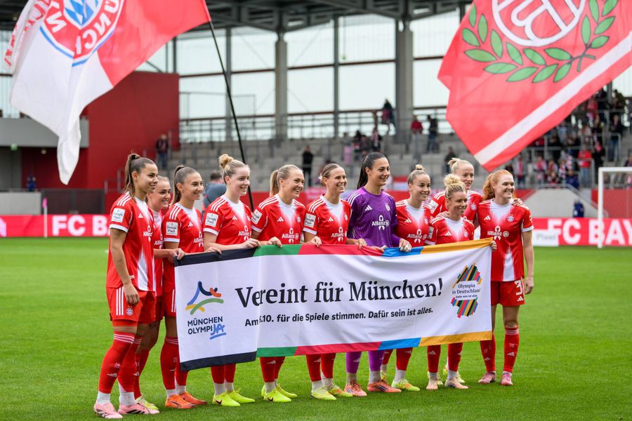 Echipa feminină a lui Bayern joacă pe stadionul din campusul clubului Bayern își mai cumpără un stadion! Cât o costă și ce capacitate are