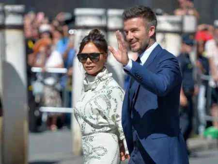 Cum se simte Victoria Beckham în legătură cu conflictul cu fiul ei? Informații recente din cercul său apropiat.