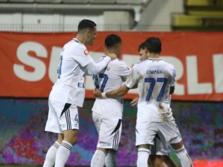 Surpriză imensă! FC Botoșani ocupă prima poziție în Superligă după 12 etape.