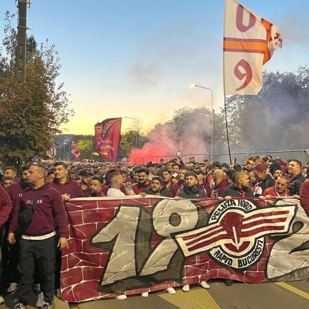 Antonio Sefer, parte a „corteo”-ului înainte de meciul cu Dinamo