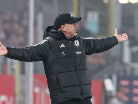 Edward Iordănescu caută prima victorie în Conference League, după dorința de a demisiona! Meciul Șahtior Donețk – Legia Varșovia începe la 19:45.