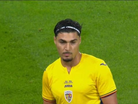 Ce a făcut Lisav Eissat în timpul imnului României la debutul său sub tricolor
