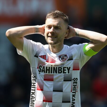 „Măcel“ în Turcia: Echipa lui Maxim și Sorescu, învinsă acasă.