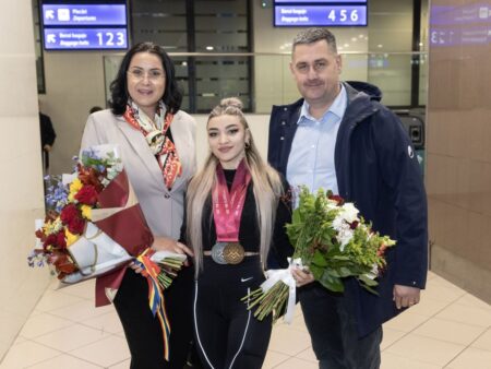 Mihaela Cambei, de trei ori medaliată la CM de haltere: „Voi mânca ciorbă pentru că nu am mâncat de o săptămână și jumătate”