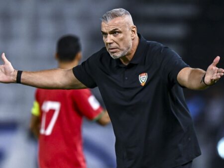 Cosmin Olăroiu trimite „greii” în arenă la Cupa Arabă 2025! Echipa de elită pentru confruntările intense din Qatar.