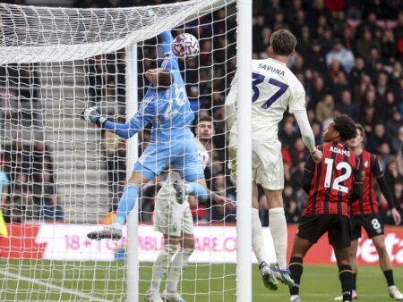 Ceva rar întâlnit: Gol direct din corner în Premier League, dus de o eroare de arbitraj!