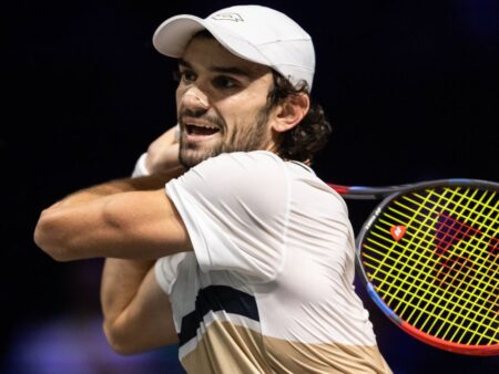 Surpriză la Paris: „Revelația” tenisului, Vacherot, l-a învins pe jucătorul care l-a eliminat pe Alcaraz.