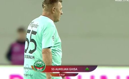 Patronul echipei a pătruns pe teren la 61 de ani! Momentul uimitor din meciul Sănătatea Cluj – Universitatea Craiova