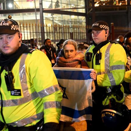 Alertă pe străzile din Birmingham înainte de meciul Aston Villa