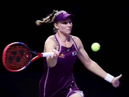 Elena Rybakina, prima jucătoare ajunsă în finala Turneului Campioanelor! Victorie în trei seturi împotriva locului 5 mondial