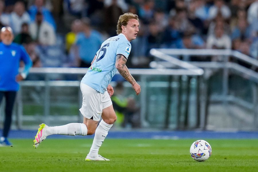 Nicolo Rovella (23 de ani) are 4 selecții în Squadra Azzurra. La Lazio, mijlocașul a reușit 6 assisturi în 74 de meciuri / Foto: Imago A chemat un preot pentru a sparge ghinionul la Lazio! » O decizie disperată a proprietarului clubului din Serie A