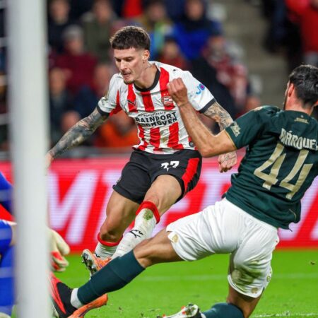 Ce relatează presa olandeză despre Dennis Man, după ce a marcat un gol și a oferit un assist pentru PSV