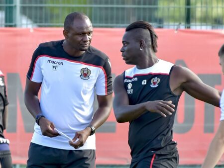 Mario Balotelli ripostează după demiterea lui Vieira de către Dan Șucu: „Dumnezeu vede tot”