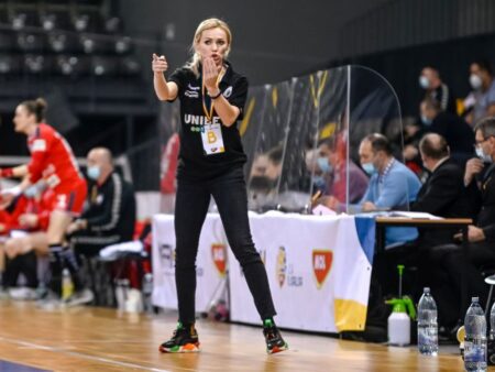 CSM București se asează pe „mâna” Iuliei Curea!