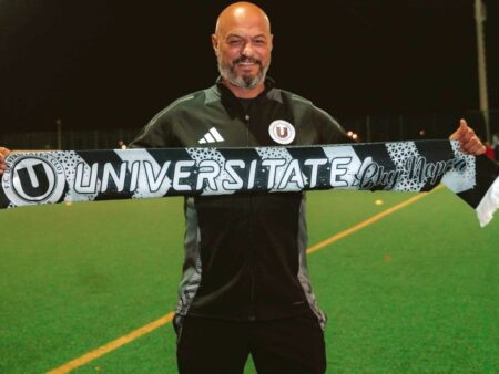 „Preia conducerea echipei ca antrenor principal”