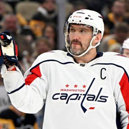 Alex Ovechkin, veteranul de 40 de ani, a marcat 900 de goluri în NHL, un record istoric!