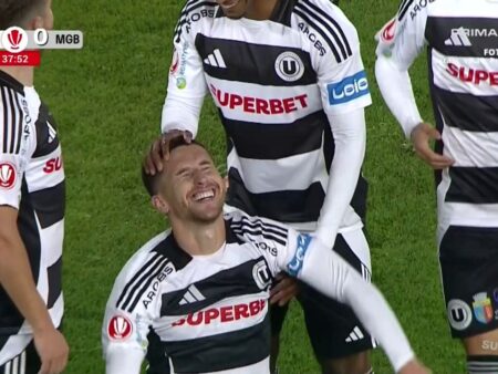 PrimaSport » U Cluj – Metaloglobus. Ovidiu Bic înscrie un gol spectaculos de la 30 de metri și duce scorul la 3-0.